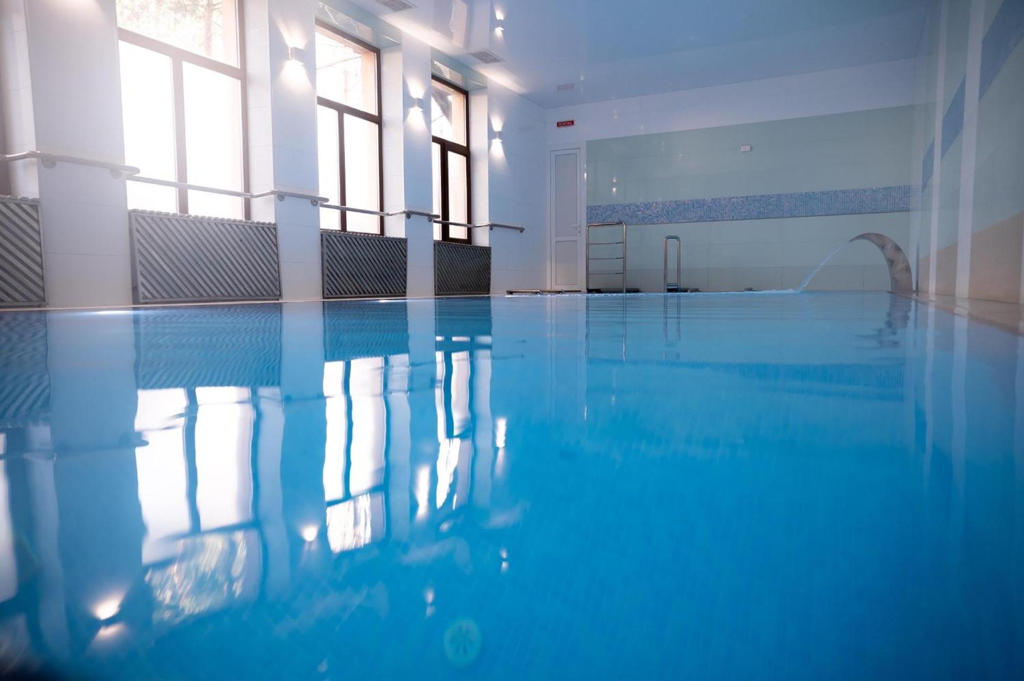 Sribni Leleky Hotel & Spa Lutsk Exterior photo