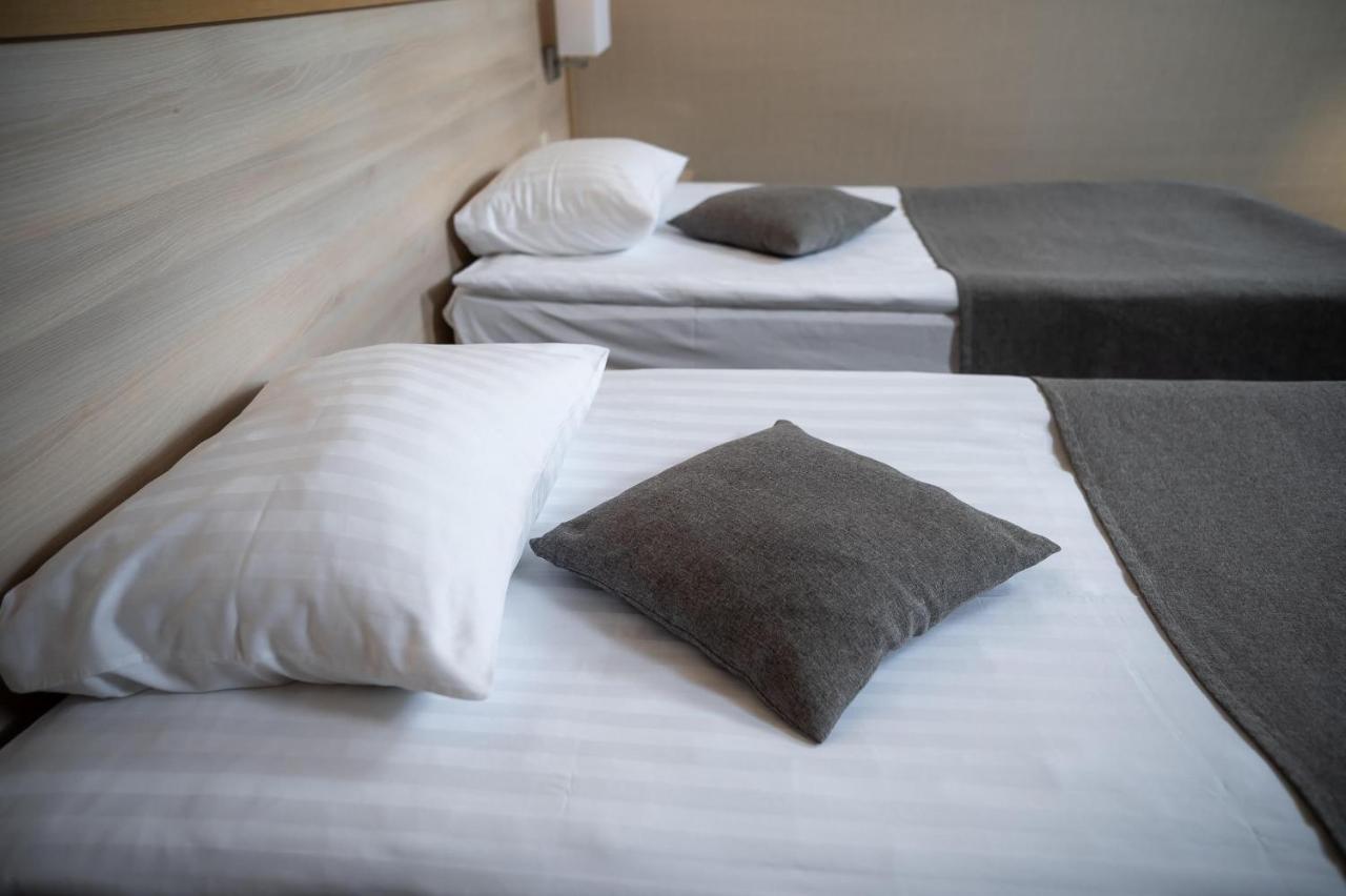 Sribni Leleky Hotel & Spa Lutsk Exterior photo